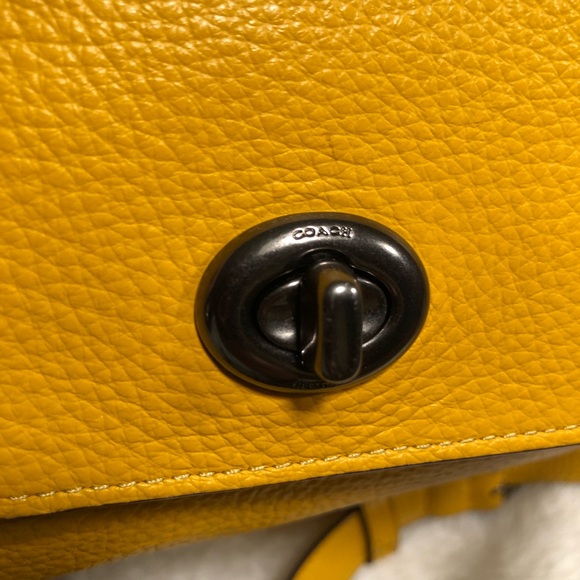 Coach Karlee Crossbody Bag Pebble Leather - Picture 4 of 12